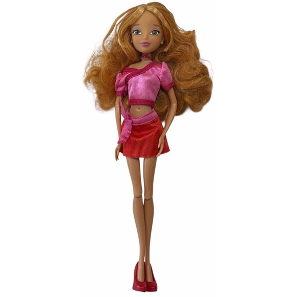 Winx Club Everyday FLORA Doll 2012 Jakks Pacific COMPLETE W/ OUTFIT & SHOES